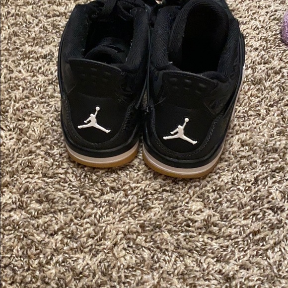 Retro - Picture 3 of 4